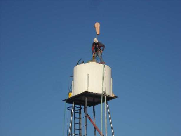 HALLIBURTON Limpieza tanque de Agua